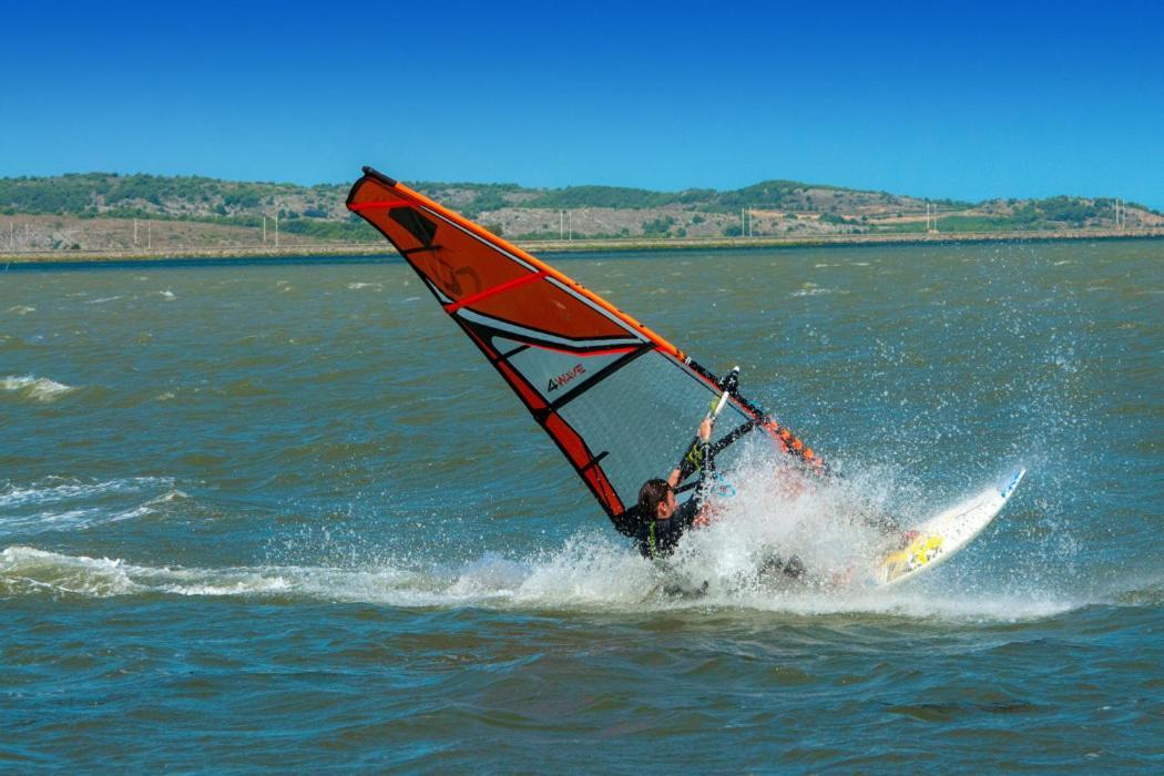 Готель Escapades Ensoleillees Climatisation Television Сіжан Екстер'єр фото